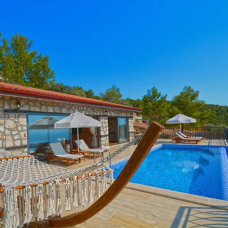Podalia Villa *